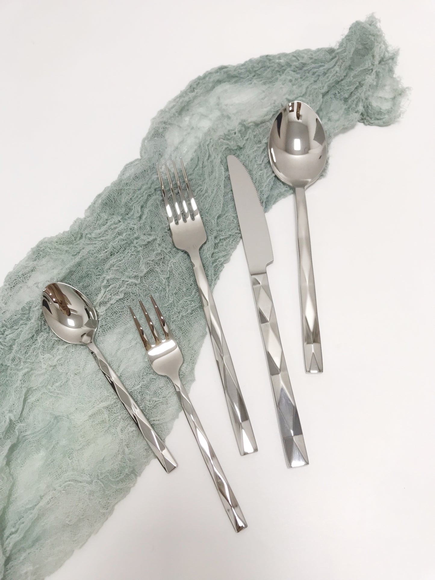 Exquisite high-grade Flatware with rhombus handles