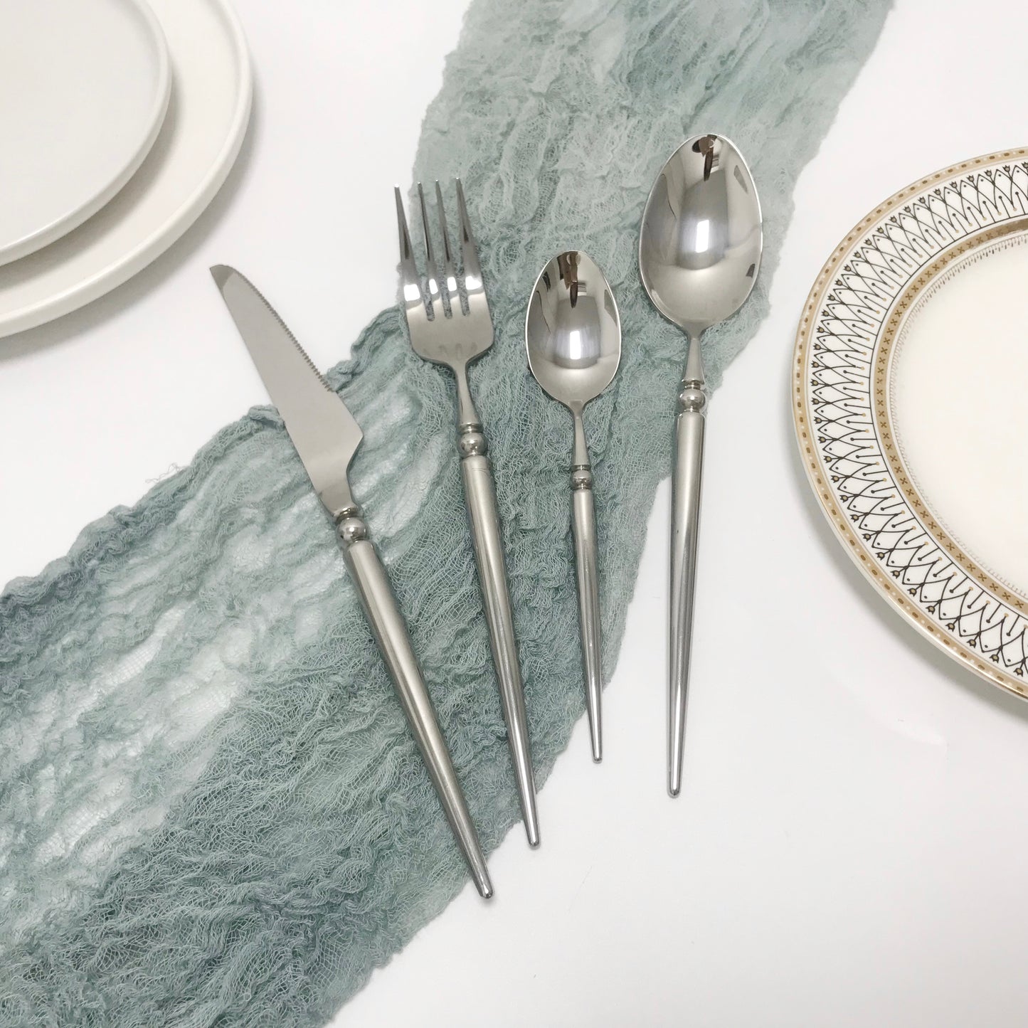 Elegant modern 18/0 Cutlery set
