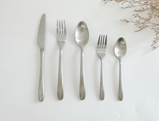 5 piece matte finish flatware set