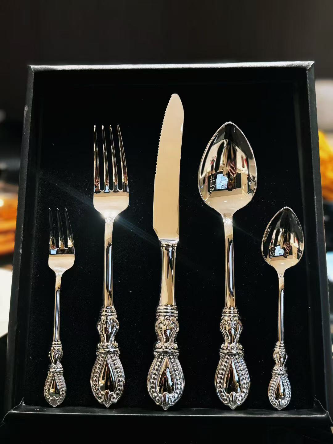 LUXE Stainless steel cutlery-Ancient royall design