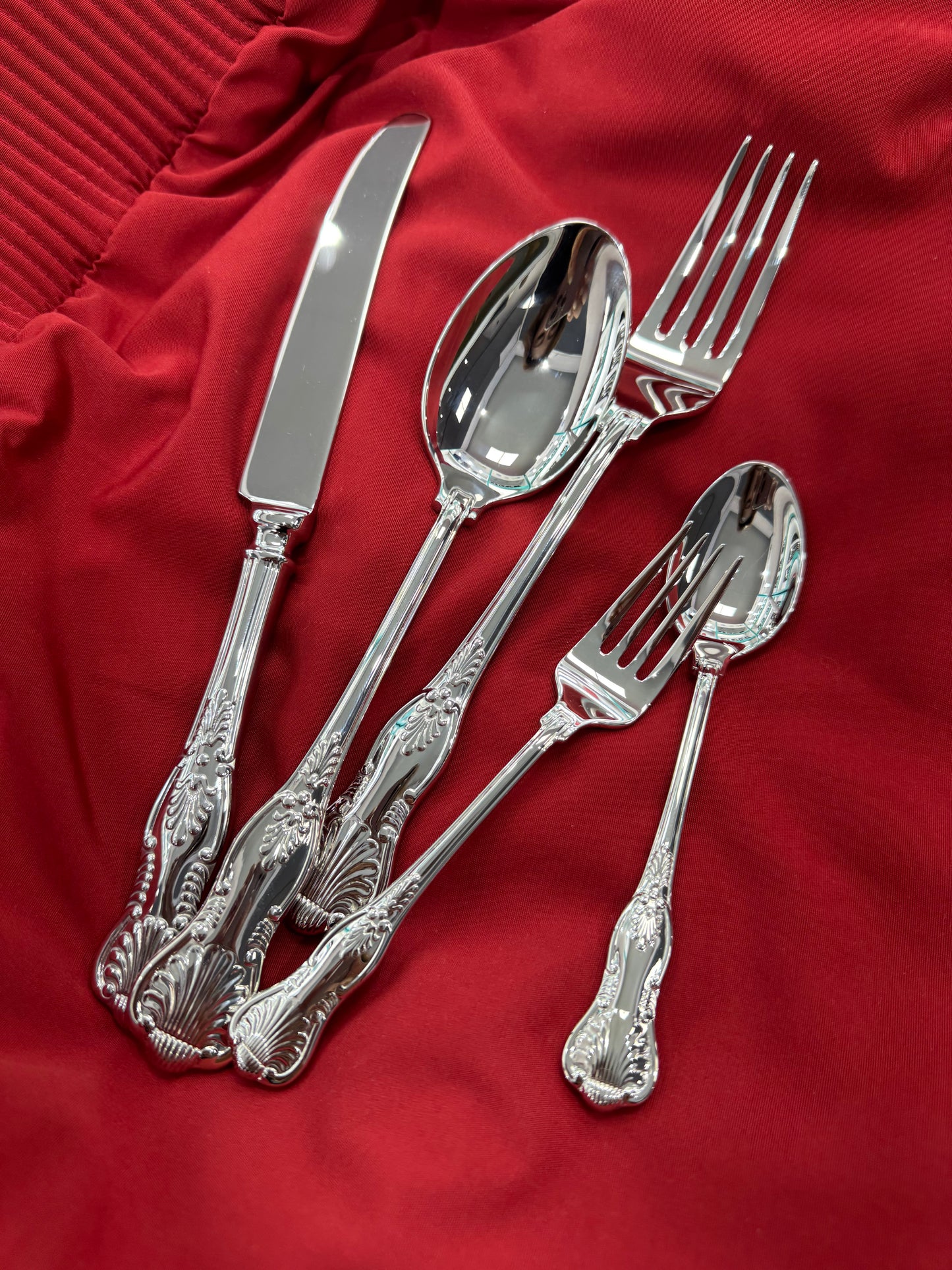 Cameo Stainless steel cutlery-Classic shell design