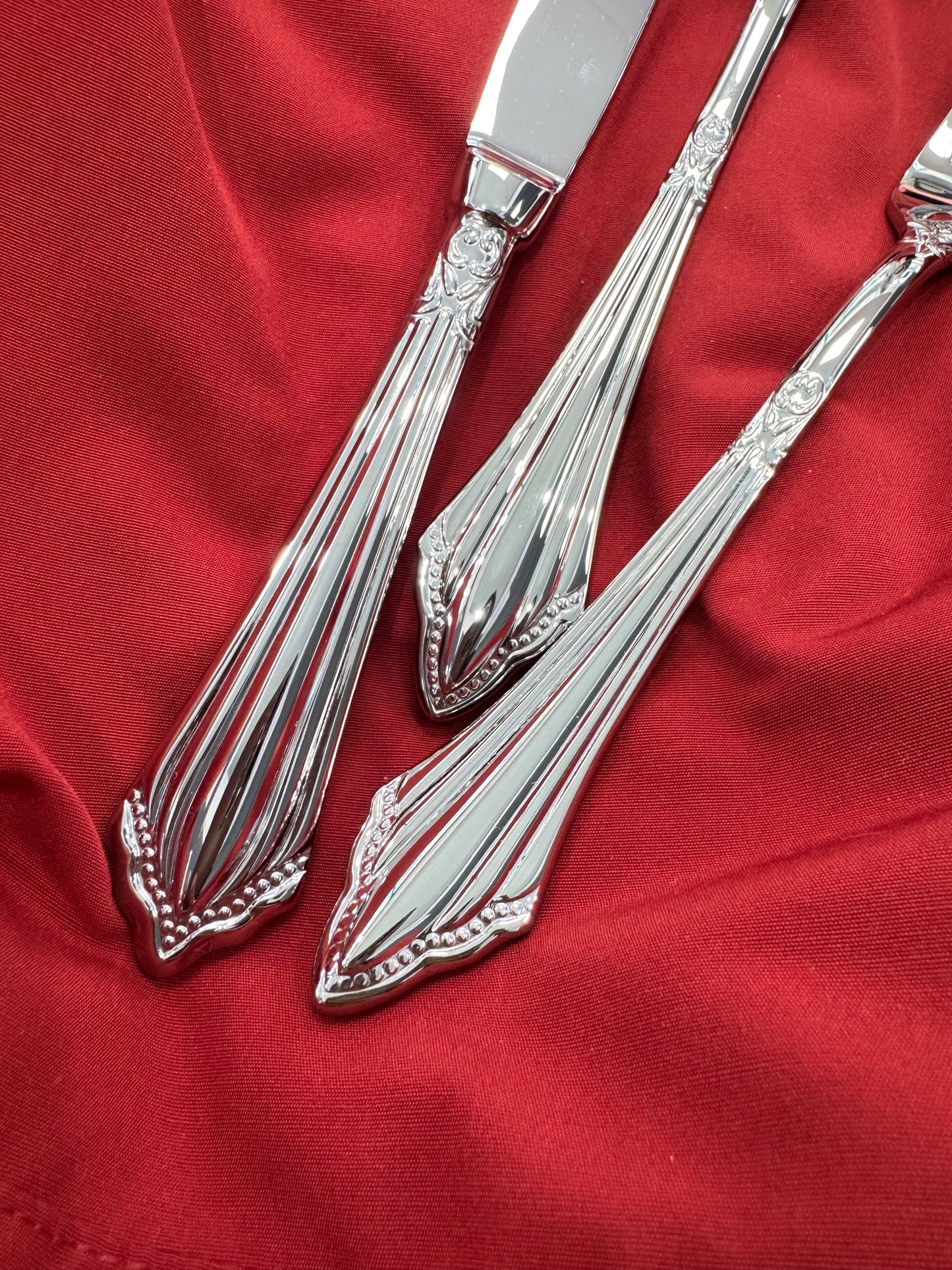 Nacre Stainless steel cutlery- pearl design