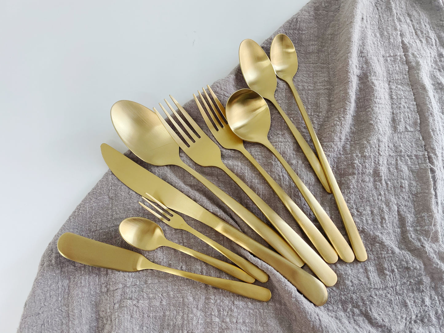 Flatware for hotel using