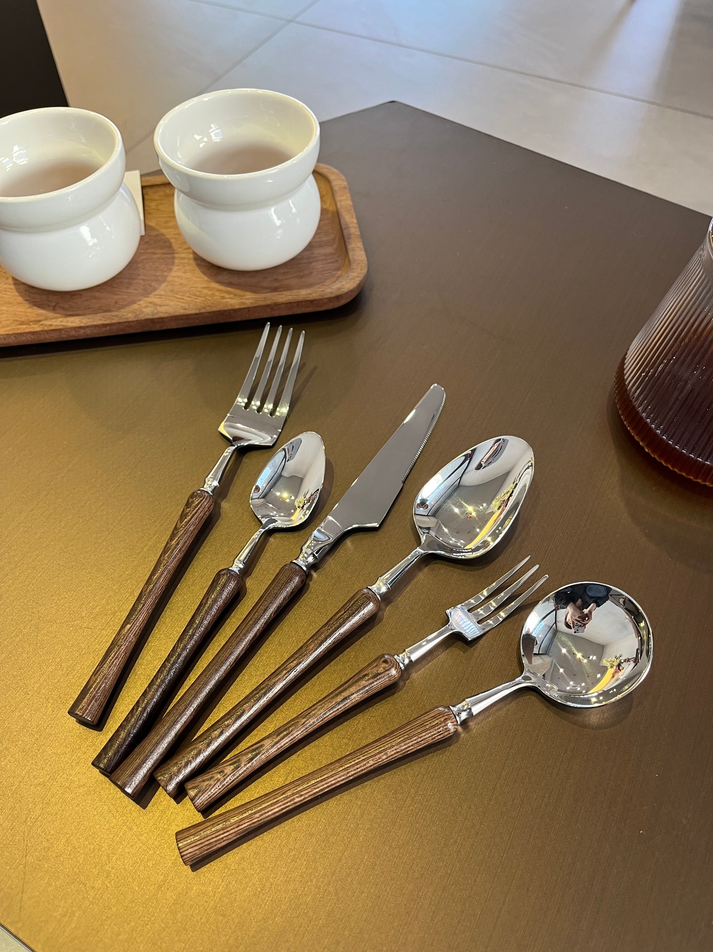 6-piece elegant Flatware set with wooden handle