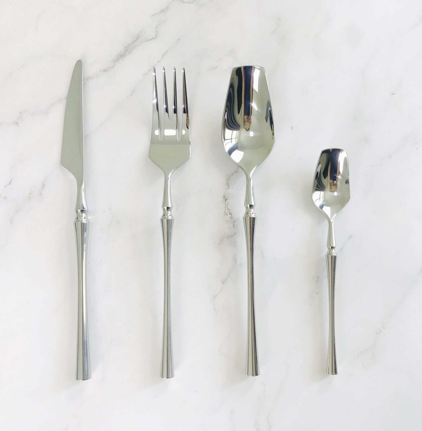 Food-grade cutlery with slim waist design