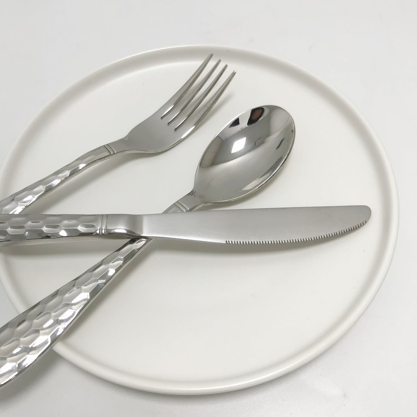 Durable and Sustainable Silver Dinnerware