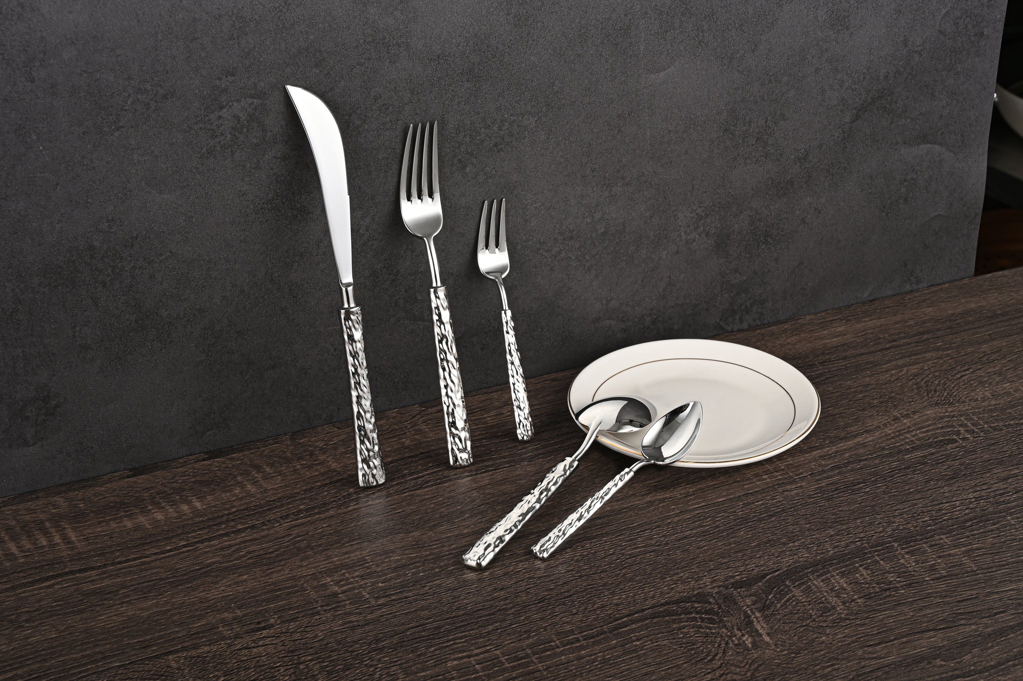Grazia Stainless steel cutlery- Ripple design