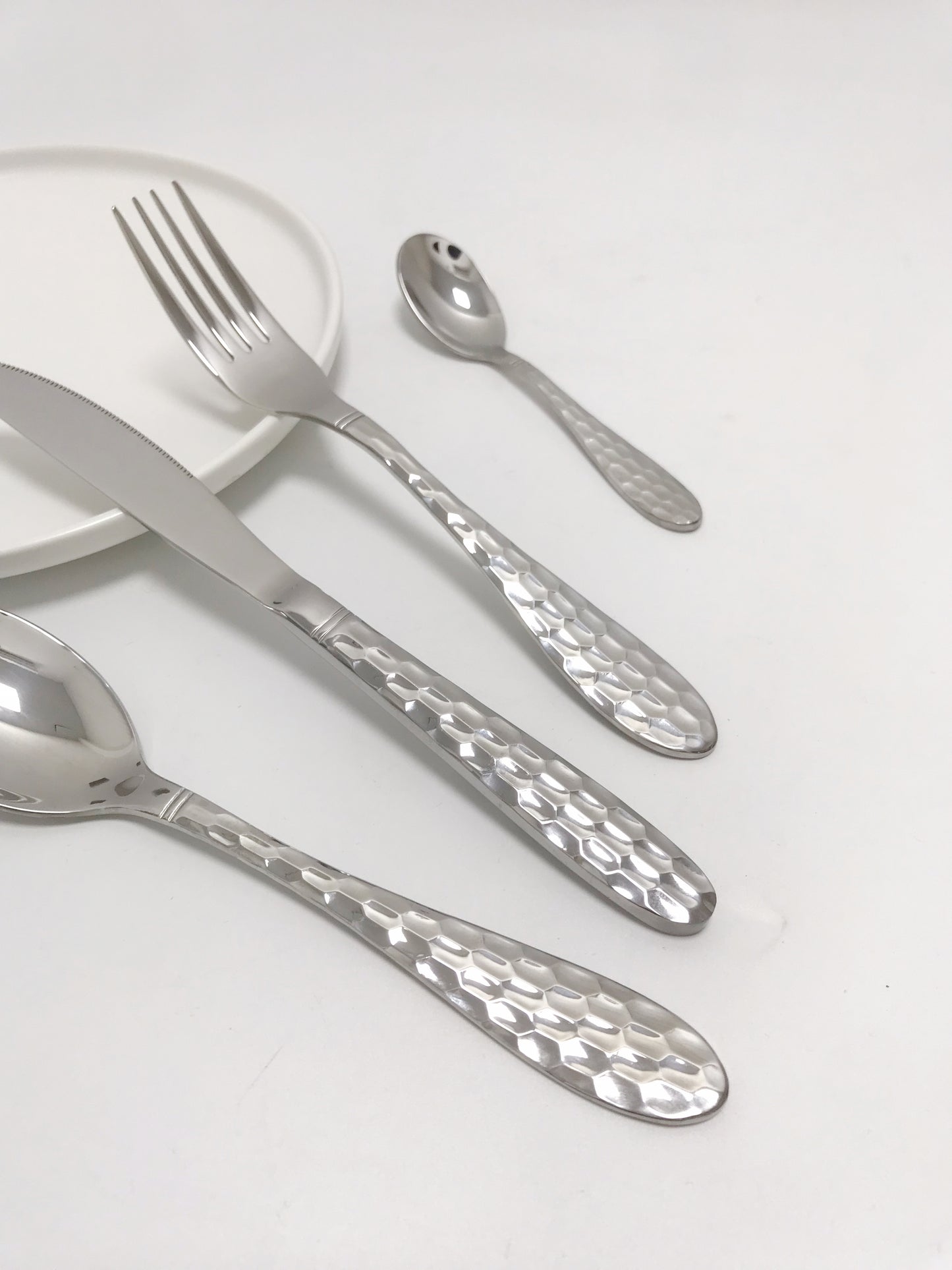 Durable and Sustainable Silver Dinnerware