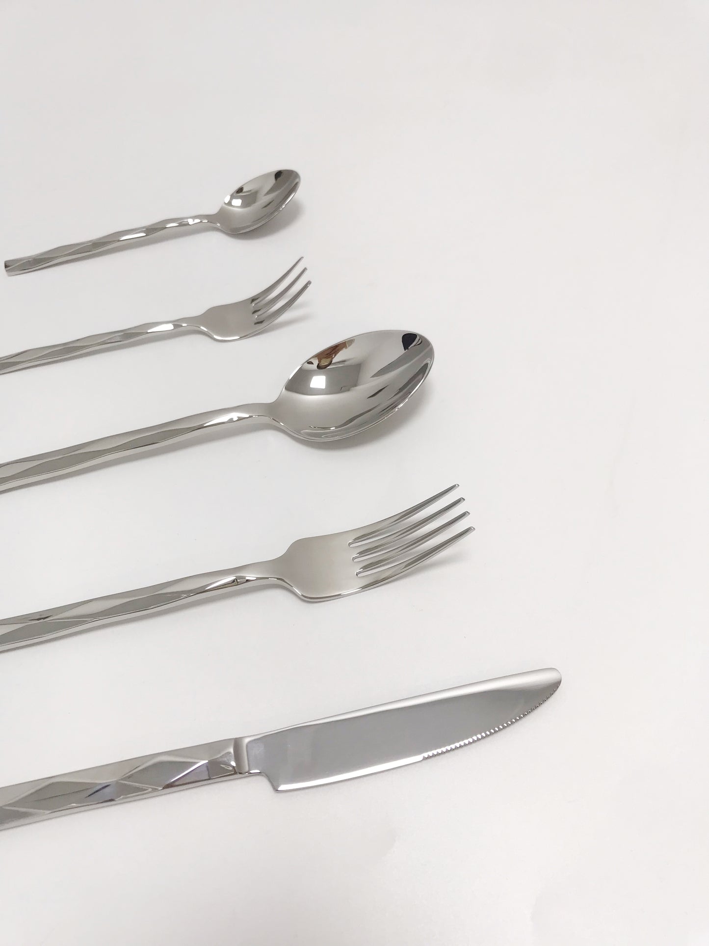 Exquisite high-grade Flatware with rhombus handles