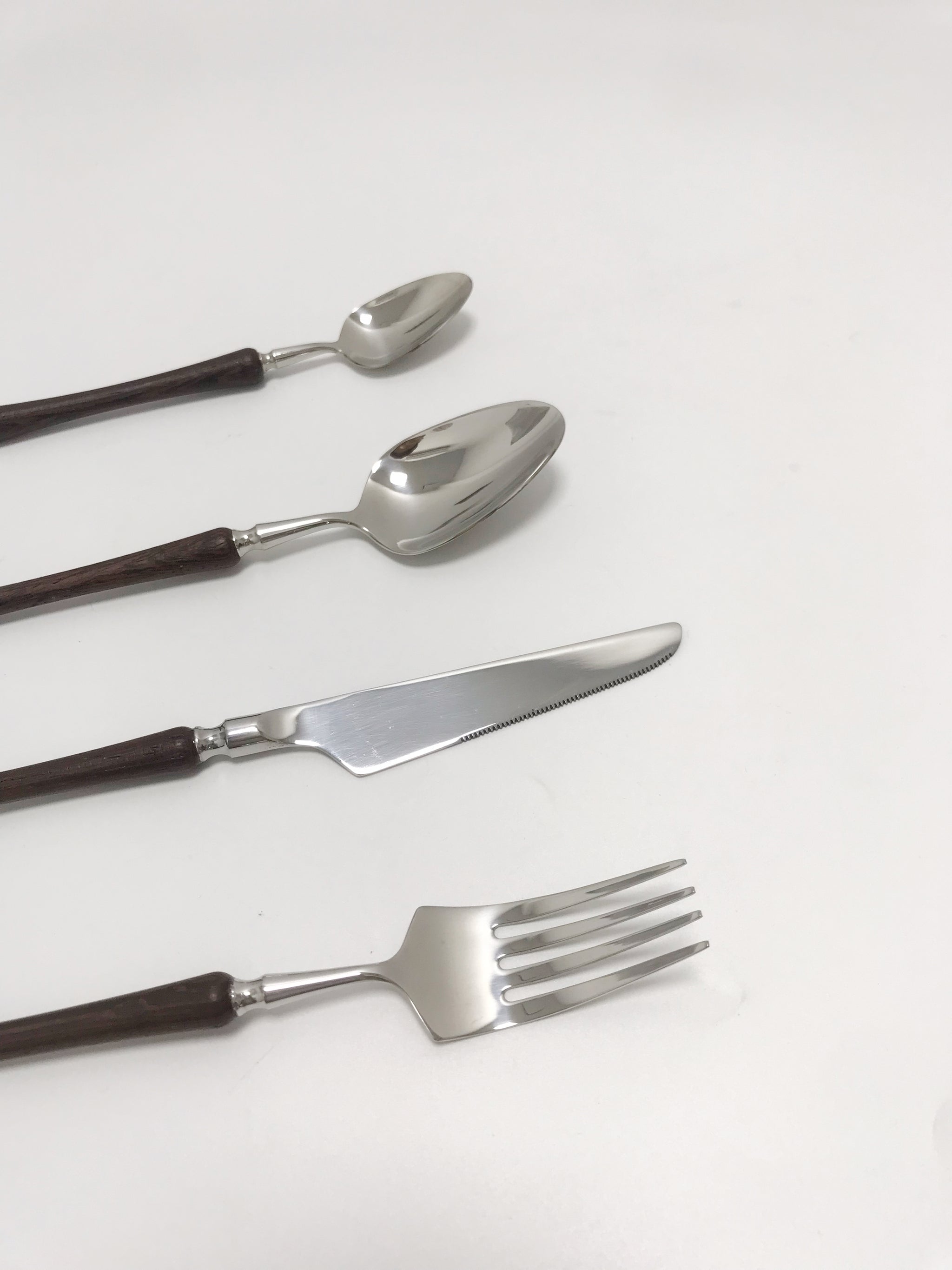 6-piece elegant Flatware set with wooden handle